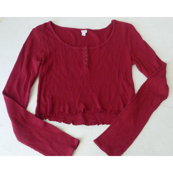Colsie Women’s Cropped Henley Top LARGE Waffle Knit Red Long Sleeve Ruffle Hem - Picture 1 of 7